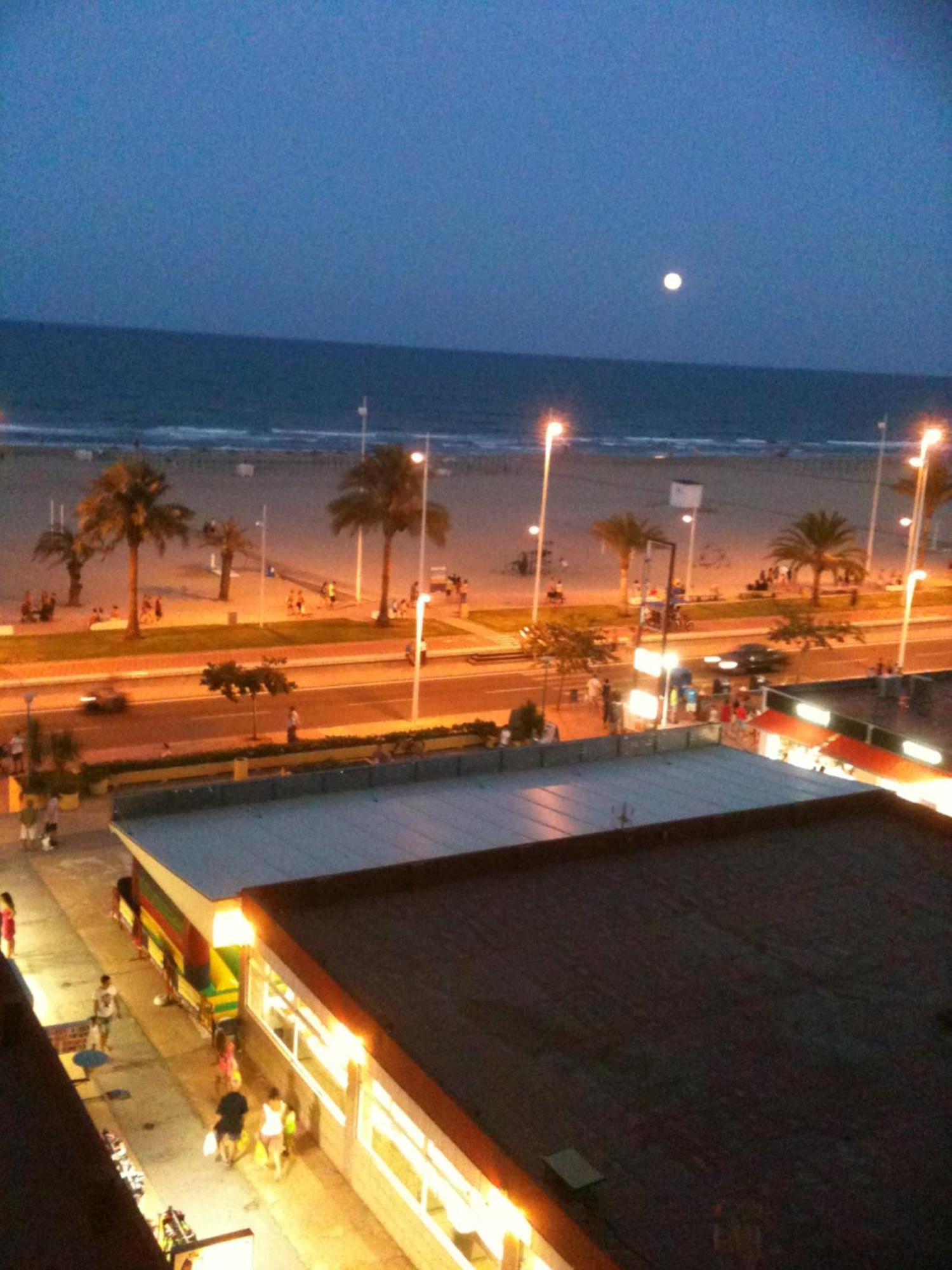 Con Vistas Al Mediterraneo Playa de Gandia Екстериор снимка