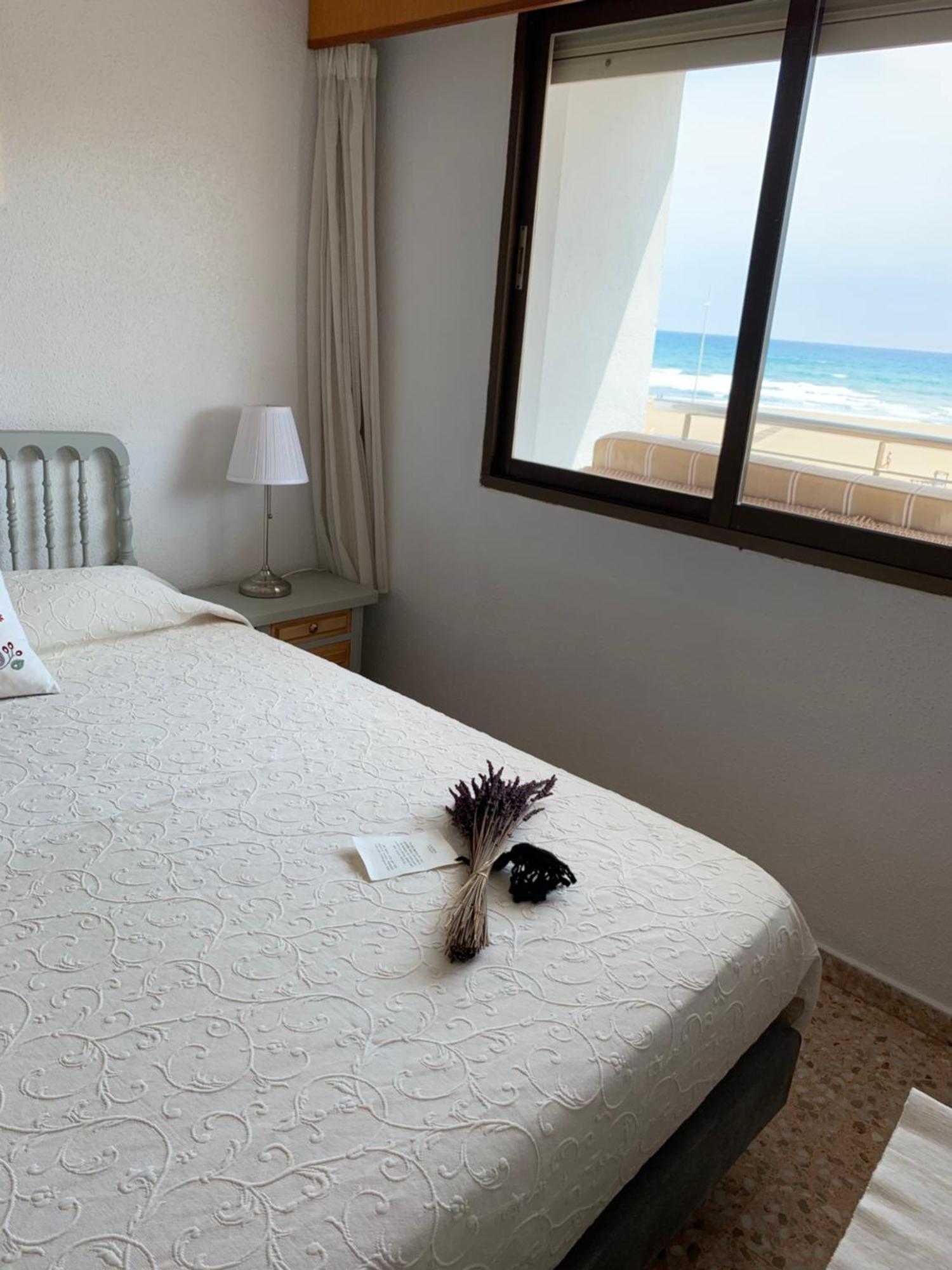 Con Vistas Al Mediterraneo Playa de Gandia Екстериор снимка